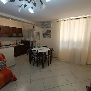 https://la-casetta-di-rosy.palermohotels.org