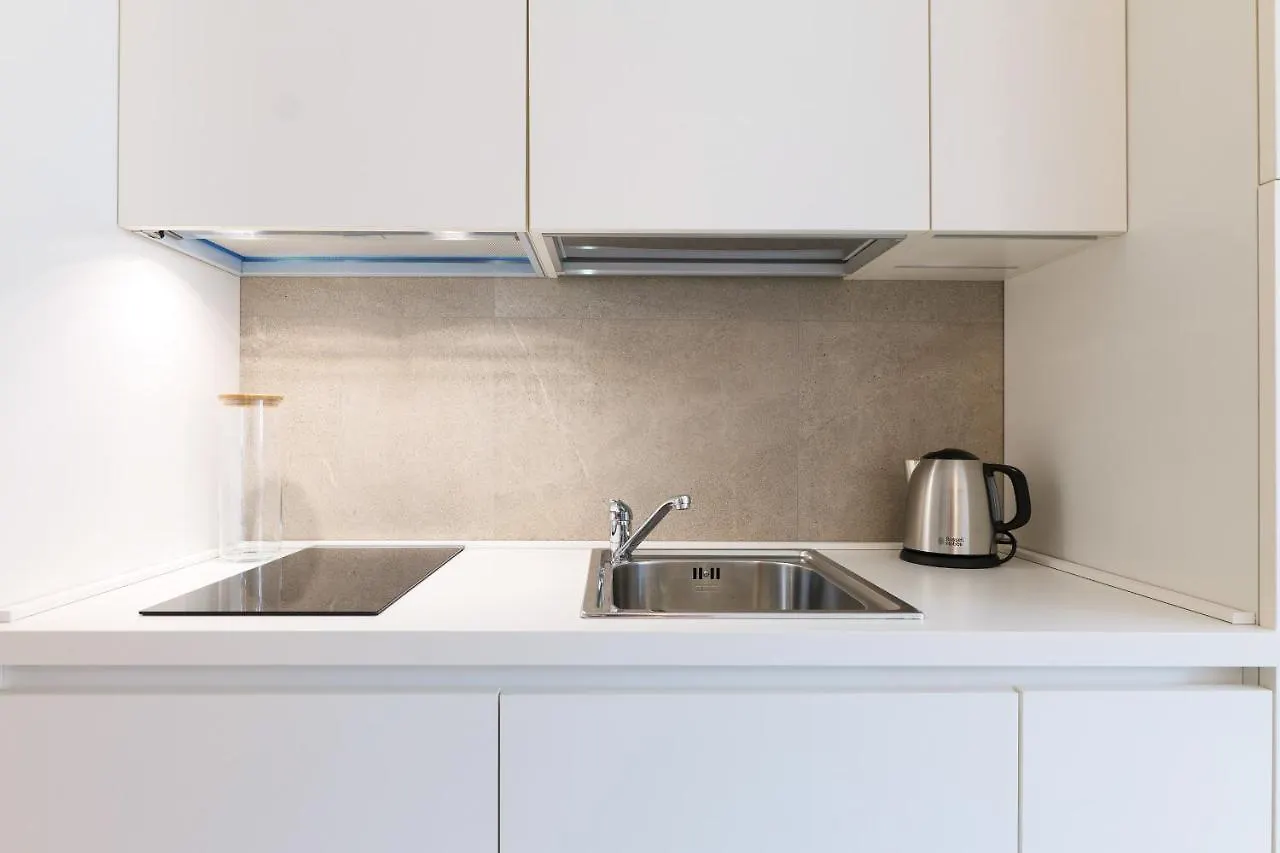 Contempora Apartments - Rosellini 5A Milan 0*,  Italy